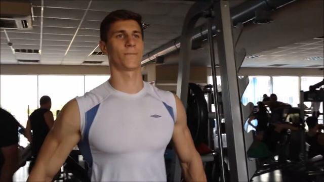 "Тренировки чемпионов" Плечи!!! смотреть онлайн