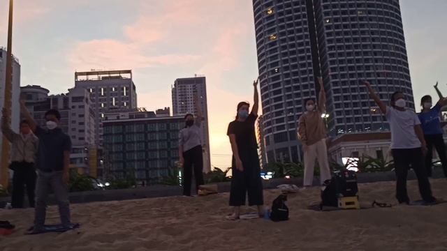 26.01.2022. Один из видов цигун - гимнастики для души и тела. Во Вьетнаме можно. В Китае запрещено. смотреть онлайн