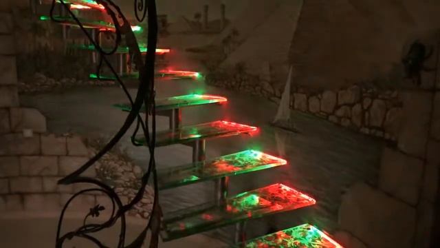 LED подсветка стеклянной лестницы. ledmix@tut.by смотреть онлайн