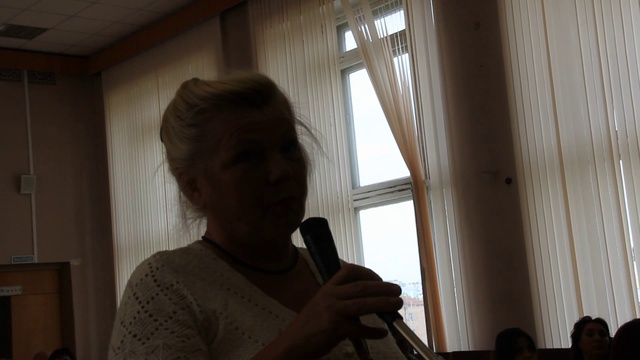 Кому принадлежит парк Берендеевка? смотреть онлайн