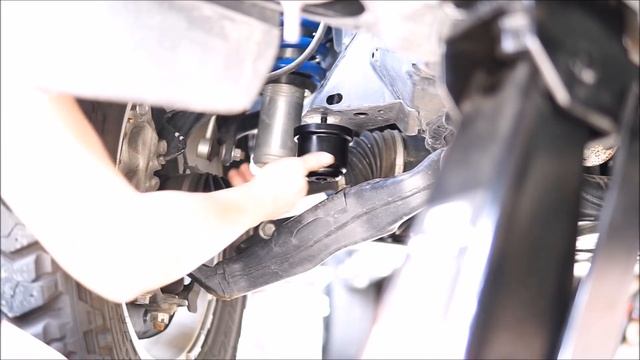 Wheeler's Superbump Bumpstop Install and Quick Test on 4Runner смотреть онлайн