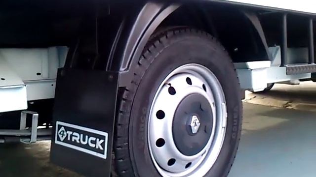 Bau de Caminhão Liso Branco - Renault Master 2 смотреть онлайн
