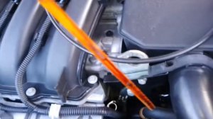 Видео: Как проверить уровень масла в ЛАДА ЛАРГУС (LADA LARGUS)?