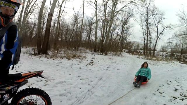 KOVI ADVANCE 250/Катнул Сына по лесу с ветерком на Ледянке/Февраль 2022 смотреть онлайн