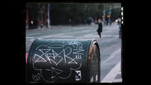 12. NYC Snapshots смотреть онлайн