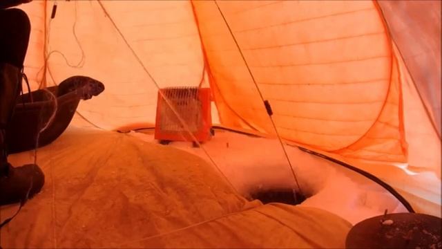 РЫБАЛКА НА СЕТЬ В МИНУС 34 ГРАДУСА ! На УРАЛЕ ! смотреть онлайн