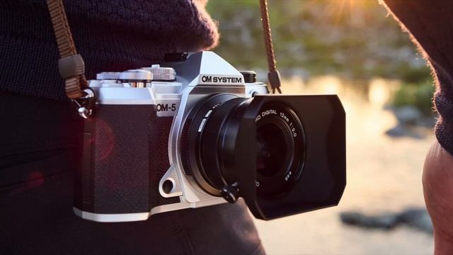 OM Systems OM-5 Reaction | Buy the Canon R10 instead смотреть онлайн