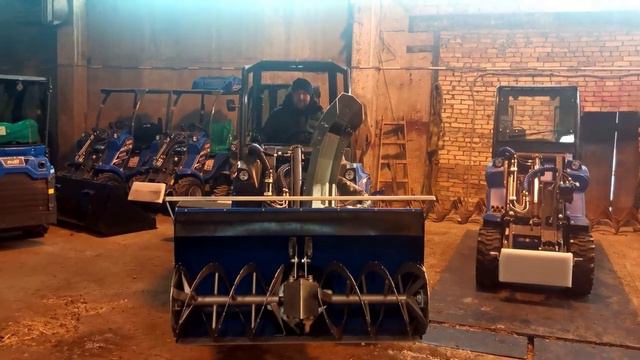 Снегометательный шнекоротор для погрузчика Multione смотреть онлайн