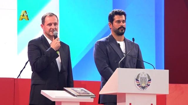 Burak Özçivit #Comrat #Gagauzia смотреть онлайн