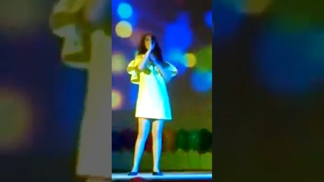 Алена Липунова выступает в Заринск ДК смотреть онлайн