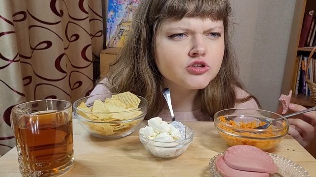 Мукбанг ? - Чипсы Lays//Отмечаю покупку нового телефона...но с ним возникли проблемки? смотреть онлайн
