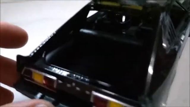 Miniatura Ford Mustang Cobra II 1977 1:18 Greenlight смотреть онлайн