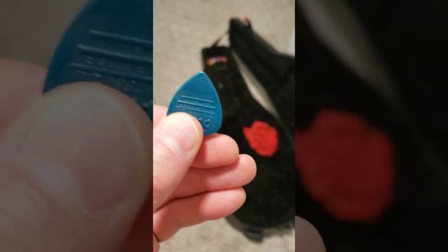 Dava Control Nylon Guitar Picks смотреть онлайн