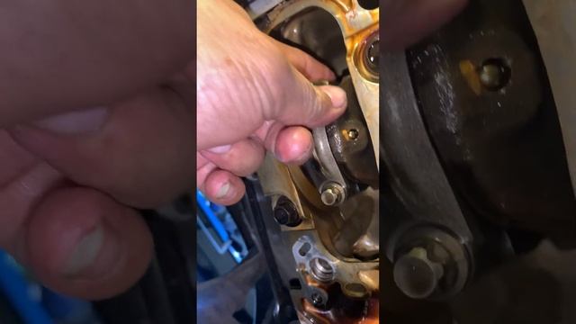 Хонда CR-V. Стук в двигателе.