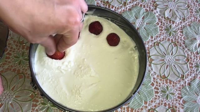 ПИРОГ с ягодами и творогом проще не придумаешь. Очень вкусный и нежный смотреть онлайн