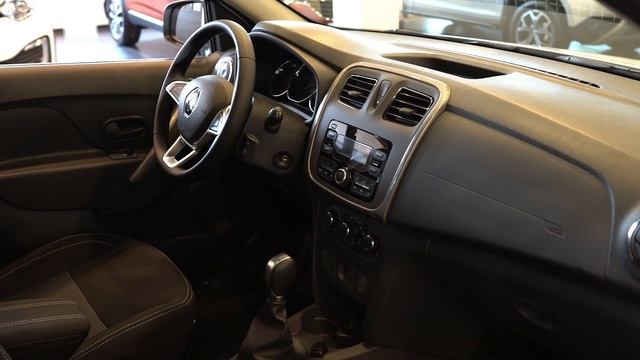 Renault Sandero смотреть онлайн