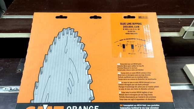 Пильный диск для циркулярной пилы для продольного чистового пила под склейку. смотреть онлайн