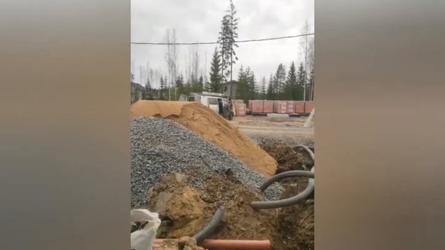 Отсыпка участка. Отсекающий дренаж. Коммуникации в дом. смотреть онлайн
