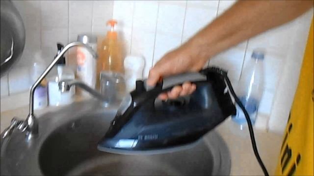 Сколько денег в пол-литровой бутылке? Наша рискованная покупка. Утюг Bosh. смотреть онлайн