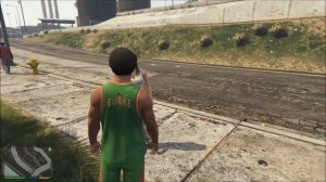 Франклин пытается познакомиться с девушкой. GTA 5.