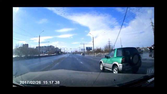Мне срочно надо повернуть смотреть онлайн