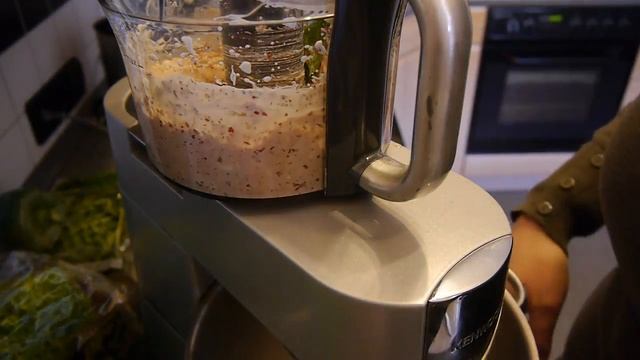 Mediterraner Basilikum Brotaufstrich schnell und einfach (Kenwood Major Titanium) смотреть онлайн