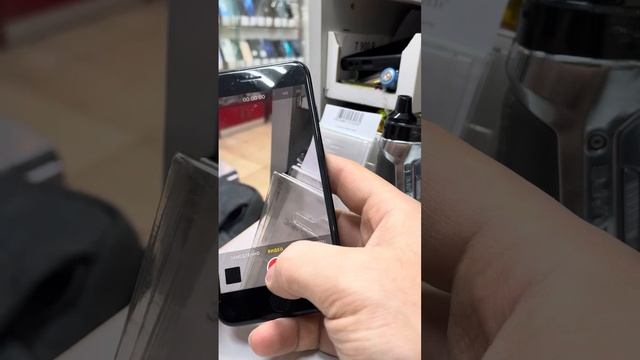 iPhone SE 2020 смотреть онлайн