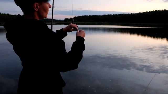 СКОЛЬКО МОЖНО?! Устала бегать! Карп КЛЮЁТ на крокодилы ОДИН ЗА ОДНИМ! #394 смотреть онлайн