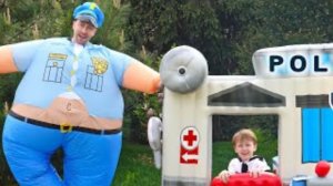 ЗАЧЕМ Илья РАЗРУШИЛ полицейский участок? Что скажет ПАПА, когда это УВИДИТ? Картонка новое видео