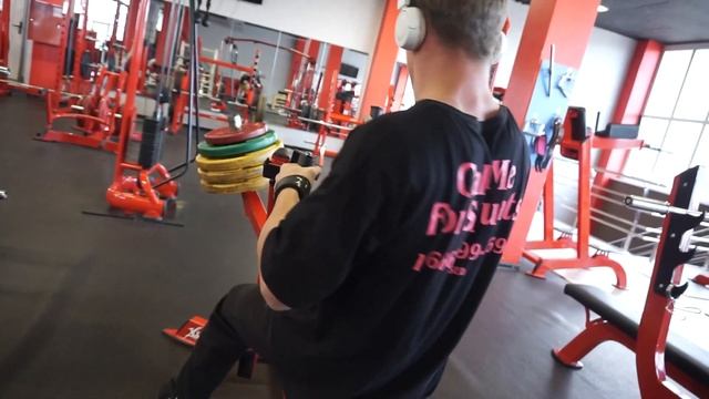 ТРЕНИРОВКА СПИНА БИЦЕПС ШКОЛЬНИКА 15 ЛЕТ смотреть онлайн