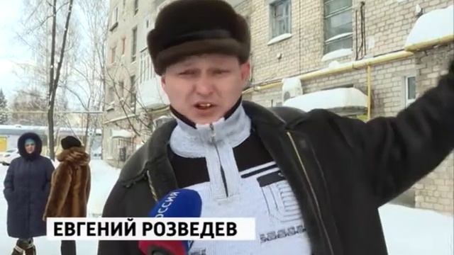 За сутки коммунальщики очищают порядка 100 кровель смотреть онлайн