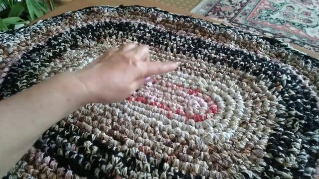 Коврик ОВАЛЬНЫЙ крючком из ненужных вещей и остатков пряжи смотреть онлайн