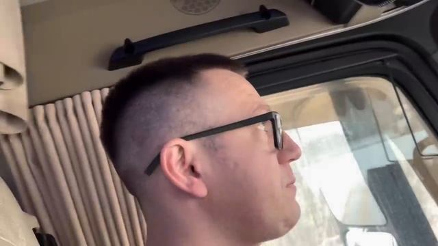 Гололёд ! Куча аварий ! Едем в Челябинск ? смотреть онлайн