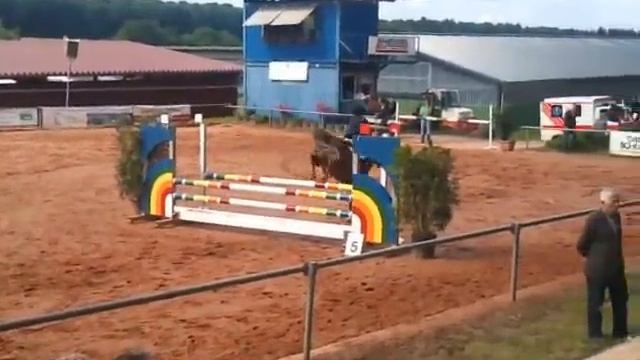 Perl E Springen 2012 Lea u. Marino смотреть онлайн