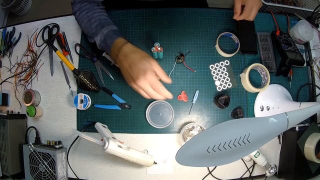 Замена Liion банок в АКБ шуруповерта Интерскол 12в (видео №3)