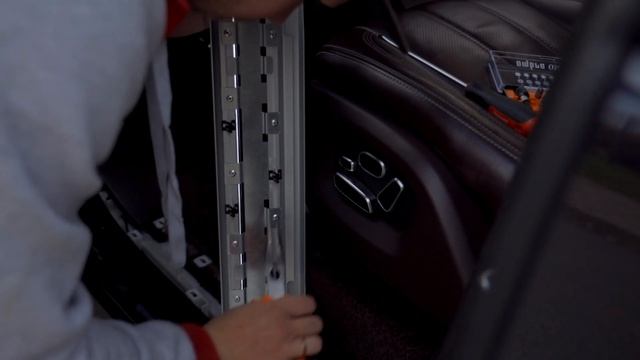 Накладки на пороги светящиеся для Range Rover L405 / Range Rover illuminated door sills LED смотреть онлайн