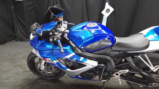 2006 Suzuki GSX R 750 смотреть онлайн