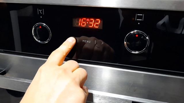 как настроить время в духовке Hansa смотреть онлайн