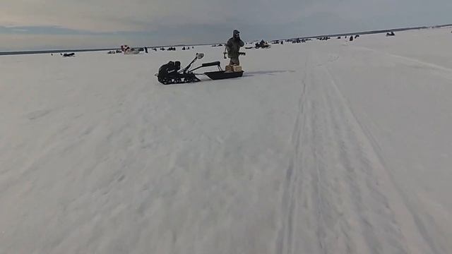 Весенний день на реке, утренний клев судака. смотреть онлайн