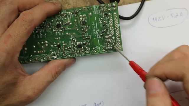 Adapter SONY 19.5v 5.2A смотреть онлайн