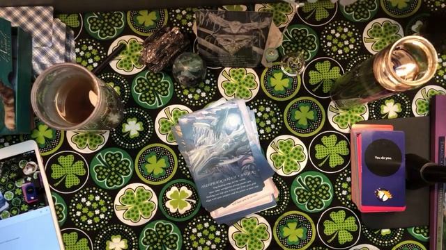 Spirit of the Animals Oracle Deck Unboxing смотреть онлайн