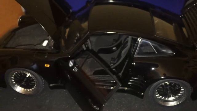 1/18 Porsche 911 turbo Blackbird by Autoart смотреть онлайн