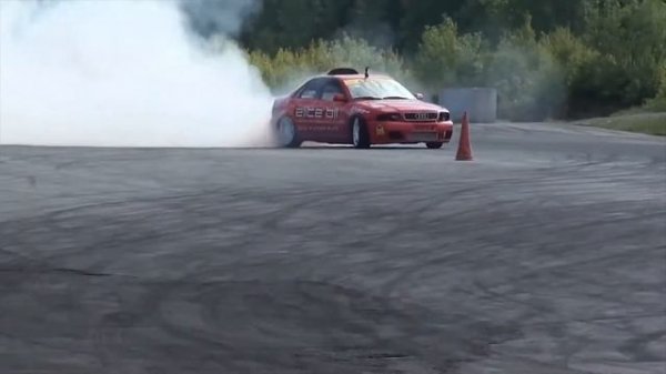Audi S4 Drift