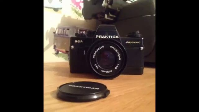 Vintage Praktica 35mm SLR film camera BCA with 50mm lens смотреть онлайн