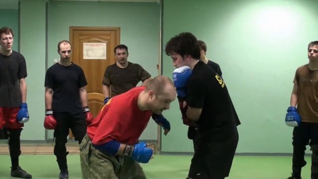 Серийные удары в клинче. Особенности и секреты. Street fighting S.P.A.S. смотреть онлайн