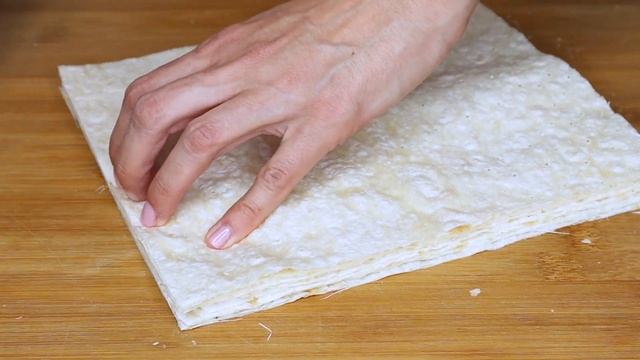 Трубочки из лаваша с творогом и сыром . Быстро и вкусно / Pita bread rolls with cheese Eng sub смотреть онлайн