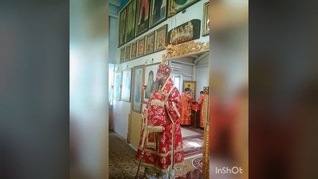 Митрополит Никодим совершил богослужение в храме во имя святого страстотерпца Царя Николая II.