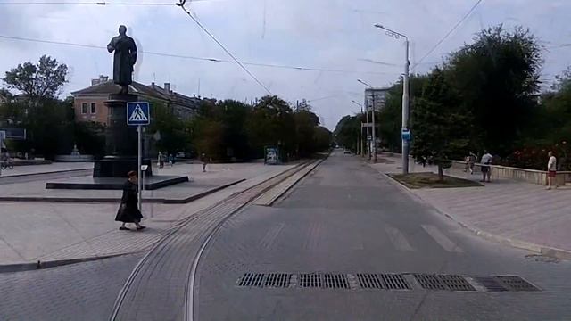 На древнем трамвае в Евпатории. Крым. Путешествия с детьми смотреть онлайн