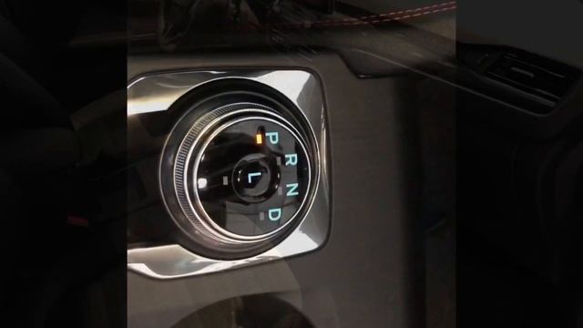 Prise en main de votre Ford Kuga смотреть онлайн