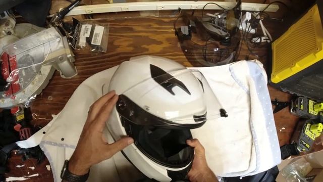 How NOT to clean a mirrored motorcycle visor! RST Silver смотреть онлайн